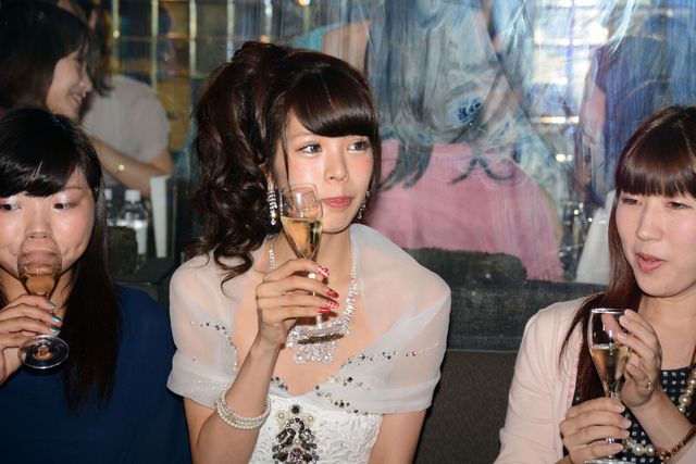 坂口杏里・森下悠里らがキャバ嬢に！『ハニー・フラッパーズ』公開記念イベントフォトギャラリー（8枚目）