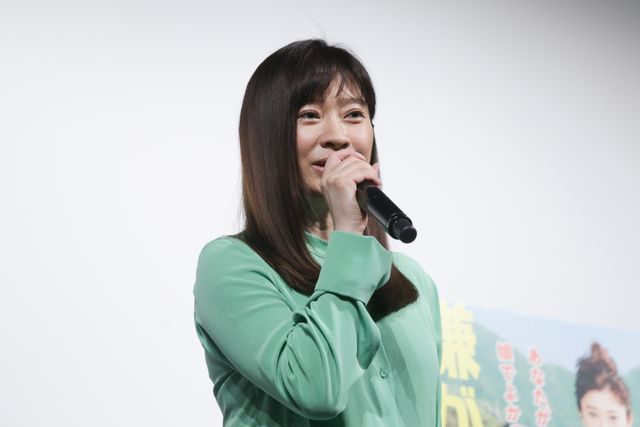 篠原涼子、素敵スタイルで『今日も嫌がらせ弁当』親子試写会イベントに登場（2枚目）
