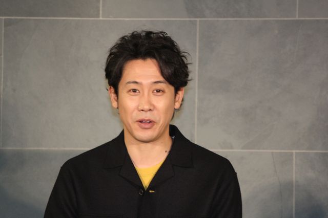 高畑充希、書道上手っ！大泉洋とともに「今年の漢字」披露 『こんな夜更けにバナナかよ　愛しき実話』イベント（2枚目）