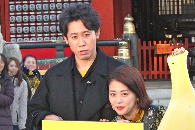 高畑充希、書道上手っ！大泉洋とともに「今年の漢字」披露 『こんな夜更けにバナナかよ　愛しき実話』イベント（8枚目）