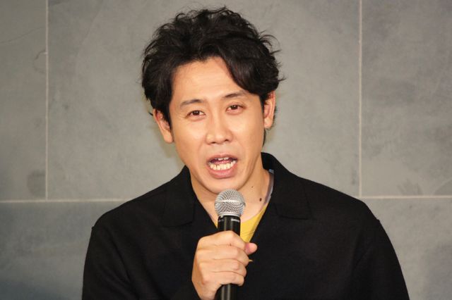 高畑充希、書道上手っ！大泉洋とともに「今年の漢字」披露 『こんな夜更けにバナナかよ　愛しき実話』イベント（9枚目）