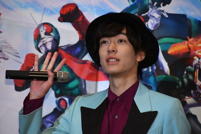 キャスト集合！『セイバー＋ゼンカイジャー　スーパーヒーロー戦記』初日舞台あいさつ（2枚目）