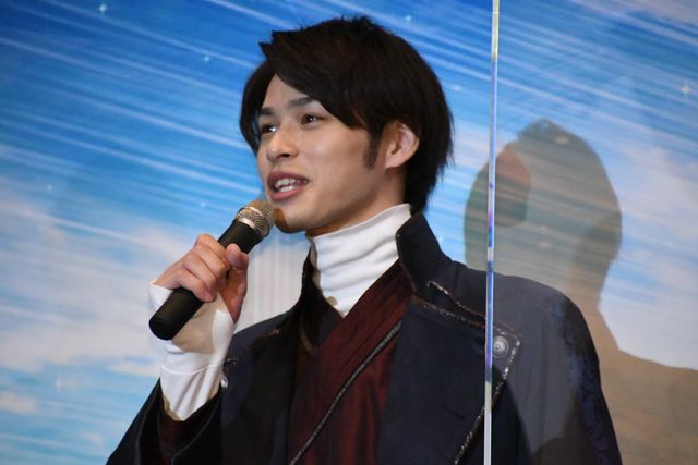 キャスト集合！『セイバー＋ゼンカイジャー　スーパーヒーロー戦記』初日舞台あいさつ（8枚目）