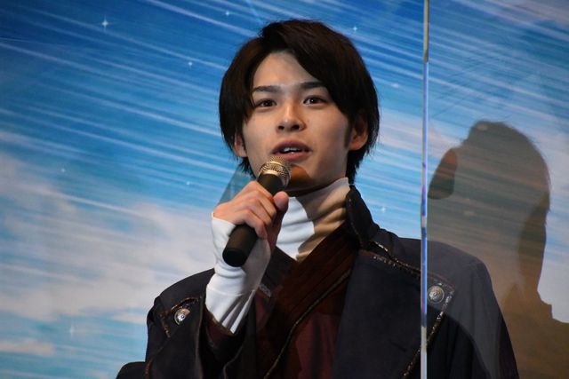 キャスト集合！『セイバー＋ゼンカイジャー　スーパーヒーロー戦記』初日舞台あいさつ（10枚目）