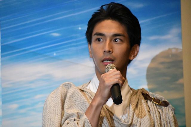 キャスト集合！『セイバー＋ゼンカイジャー　スーパーヒーロー戦記』初日舞台あいさつ（11枚目）