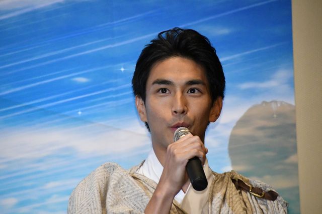 キャスト集合！『セイバー＋ゼンカイジャー　スーパーヒーロー戦記』初日舞台あいさつ（14枚目）