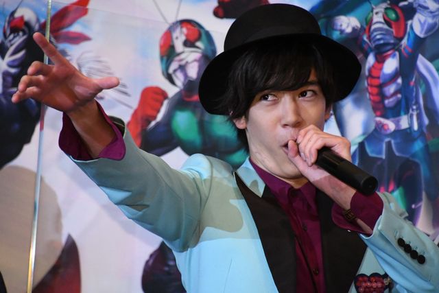 キャスト集合！『セイバー＋ゼンカイジャー　スーパーヒーロー戦記』初日舞台あいさつ（24枚目）