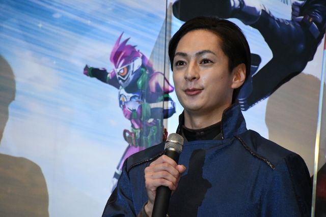 キャスト集合！『セイバー＋ゼンカイジャー　スーパーヒーロー戦記』初日舞台あいさつ（37枚目）