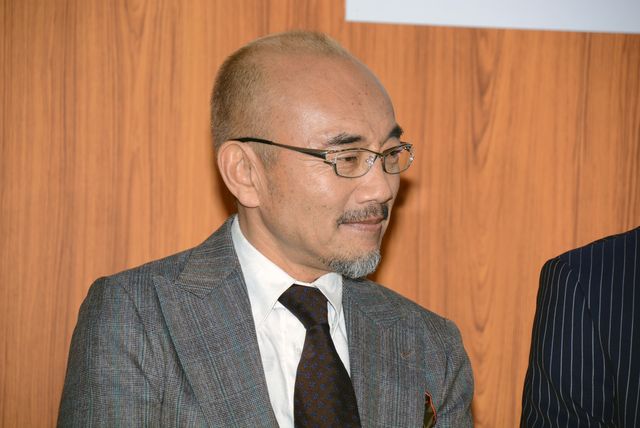 寺島しのぶ、深田恭子との不仲報道を否定！ドラマ「女はそれを許さない」フォトギャラリー（16枚目）