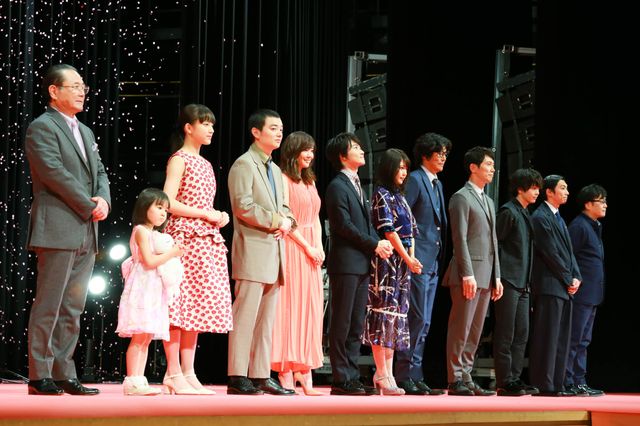 神木隆之介、有村架純、染谷将太ら『3月のライオン』超豪華キャストがセルフィー！完成披露フォトギャラリー（10枚目）