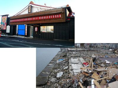 先行上映が行われる予定だった被災前の岡田劇場（写真上）。現在は跡形も無く（写真下）流されてしまった。