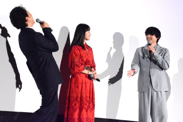 大泉洋＆菅野美穂＆松村北斗が仲良しトーク！映画『ディア・ファミリー』初日舞台あいさつ：フォトギャラリー