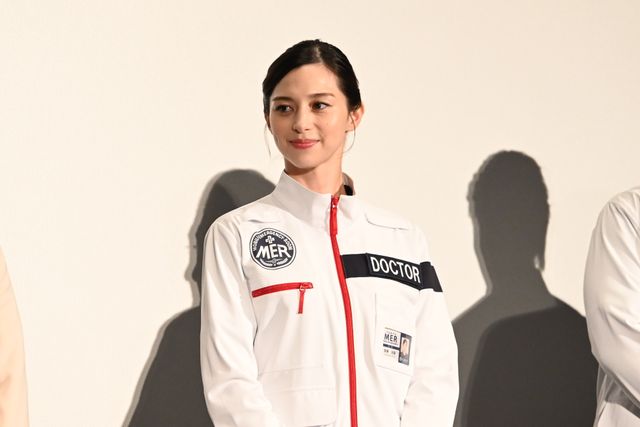 TOKYO MERメンバーも登壇！『劇場版TOKYO MER～走る緊急救命室～南海ミッション』の初日舞台あいさつ（2枚目）