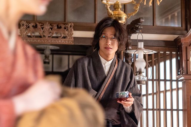【画像9枚】朝ドラ「風、薫る」夕凪（村上穂乃佳）のピンチにヨシ（明星真由美）が現れて…第50回場面写真（7枚目）