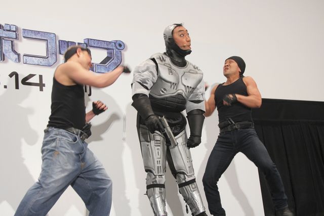 コロッケ、ロボコップとダンス対決！フォトギャラリー（6枚目）