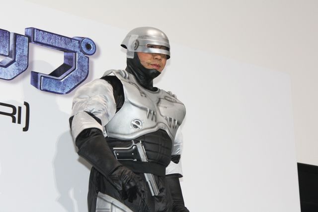 コロッケ、ロボコップとダンス対決！フォトギャラリー（12枚目）