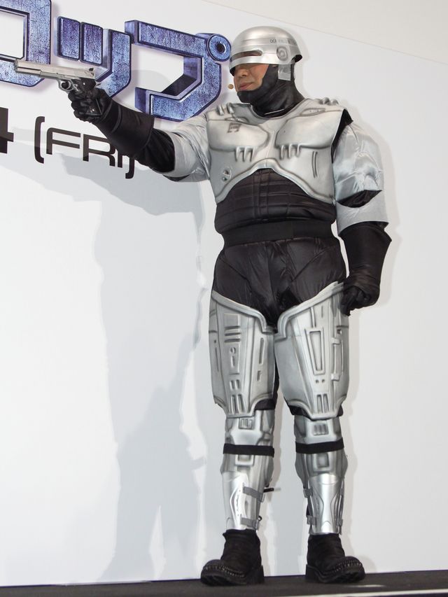 コロッケ、ロボコップとダンス対決！フォトギャラリー（13枚目）