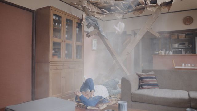 衝撃！ブルース・ウィリスのドラえもん姿　ソフトバンク新CM 5Gってドラえもん？「登場」篇（2枚目）