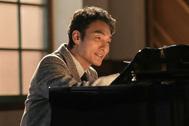 何か歌って…「ブギウギ」第27回の場面写真：フォトギャラリー