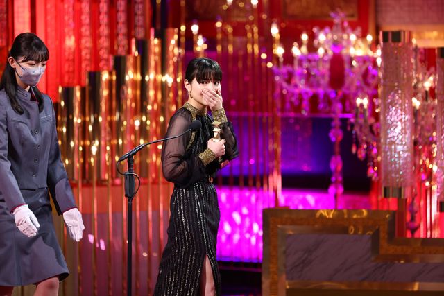 有村架純、安藤サクラ、永野芽郁ら女優陣のドレス姿が美しい！（31枚目）