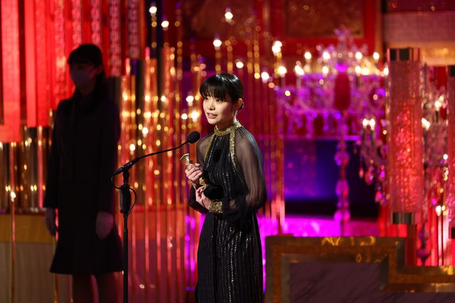 有村架純、安藤サクラ、永野芽郁ら女優陣のドレス姿が美しい！（35枚目）