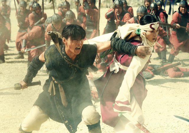 山崎賢人、吉沢亮、大沢たかおら『キングダム　運命の炎』新場面写真6点（2枚目）