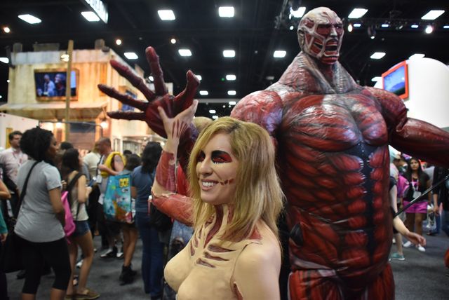 「進撃の巨人」にバットマンスーツ、豪華コスプレもたくさん！コミコン2015フォトギャラリー：フォトギャラリー