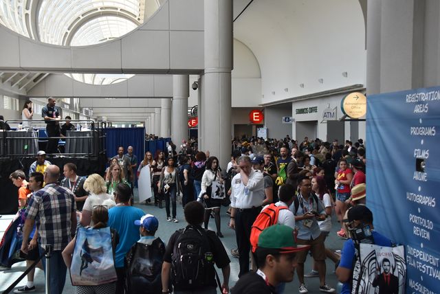 「進撃の巨人」にバットマンスーツ、豪華コスプレもたくさん！コミコン2015フォトギャラリー（11枚目）