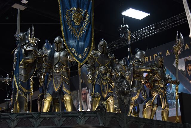 「進撃の巨人」にバットマンスーツ、豪華コスプレもたくさん！コミコン2015フォトギャラリー（14枚目）