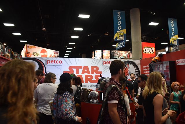 「進撃の巨人」にバットマンスーツ、豪華コスプレもたくさん！コミコン2015フォトギャラリー（51枚目）