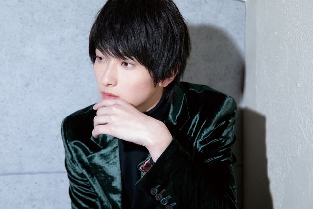 “黒髪”横浜流星もイケメンすぎ！＜インタビューカット集＞：フォトギャラリー