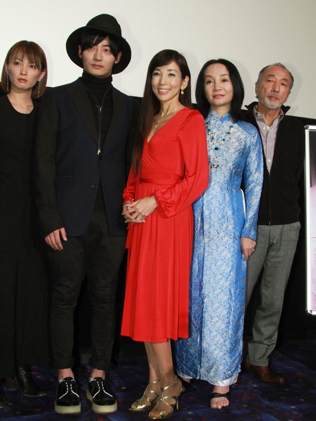 川島なお美、官能シーンにも挑戦！『チャイ・コイ』完成披露フォトギャラリー：フォトギャラリー