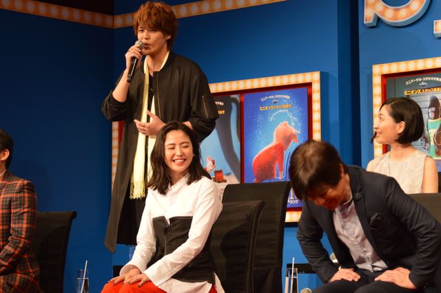 内村光良に「マモとマモーの共演ができてうれしい」とアピールする宮野真守　映画『SING／シング』日本語吹き替え版完成報告会フォトギャラリー（2枚目）