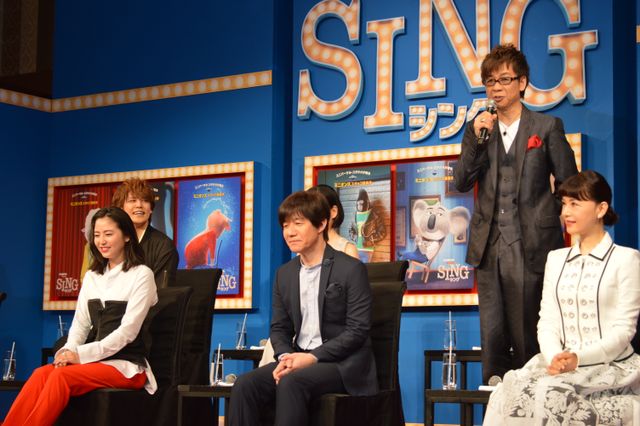 内村光良に「マモとマモーの共演ができてうれしい」とアピールする宮野真守　映画『SING／シング』日本語吹き替え版完成報告会フォトギャラリー（13枚目）