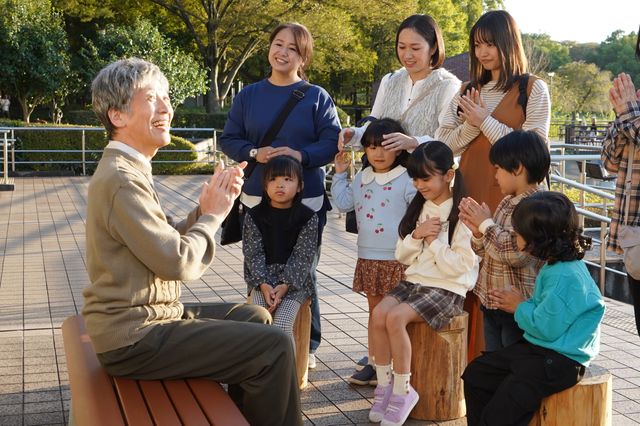 読み聞かせをする老人の正体は…「相棒 season24」第9話場面写真:フォトギャラリー