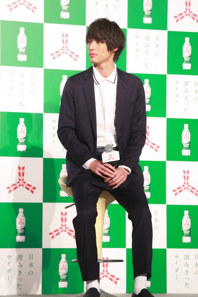 福士蒼汰と芳根京子が兄妹！高田純次は父親！三ツ矢サイダー新CMイベント写真ギャラリー（14枚目）