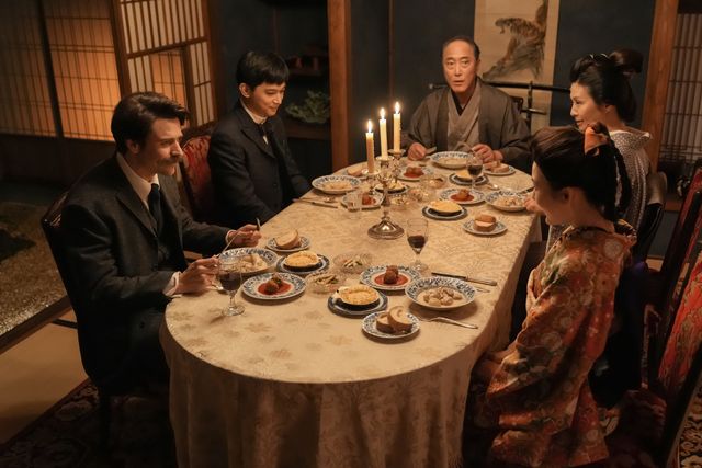 嬉しそうなリヨ（北香那）…朝ドラ「ばけばけ」第9週「スキップ、ト、ウグイス。」第42回（3枚目）