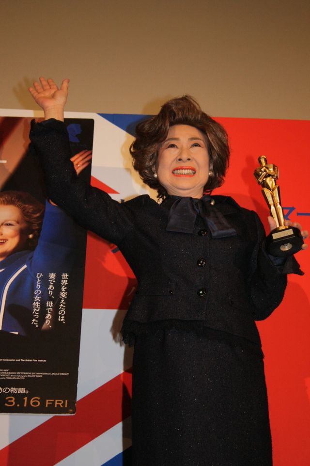 中村玉緒のマーガレット・サッチャー姿満載！映画『マーガレット・サッチャー 鉄の女の涙』大ヒット御礼トークイベント写真ギャラリー（9枚目）