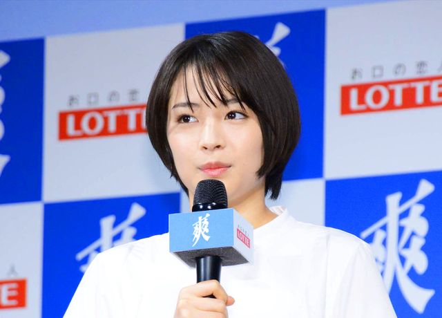 広瀬すず、もうすぐ二十歳　ロッテ「爽」新CM発表会：フォトギャラリー