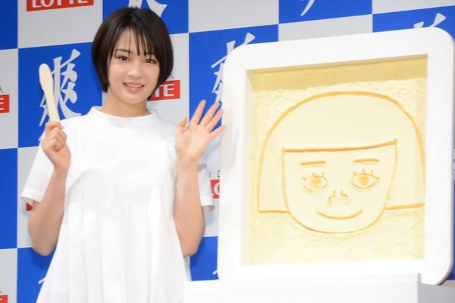 広瀬すず、もうすぐ二十歳　ロッテ「爽」新CM発表会（6枚目）