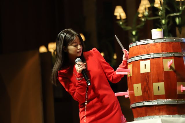 目黒蓮＆佐野勇斗らがミニゲームに挑戦！ドラマ「トリリオンゲーム」制作発表会見（6枚目）