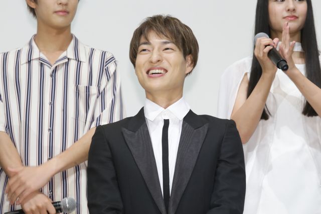 ISSA、変身ポーズを生披露！『劇場版　仮面ライダージオウ Over Quartzer』公開記念舞台あいさつ（16枚目）