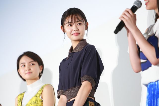 葵わかな、笑顔で登壇!『青夏』女子会舞台あいさつ:フォトギャラリー