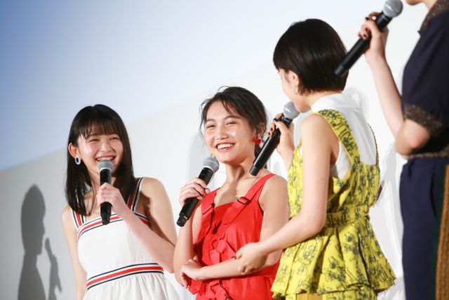 葵わかな、笑顔で登壇！『青夏』女子会舞台あいさつ（2枚目）