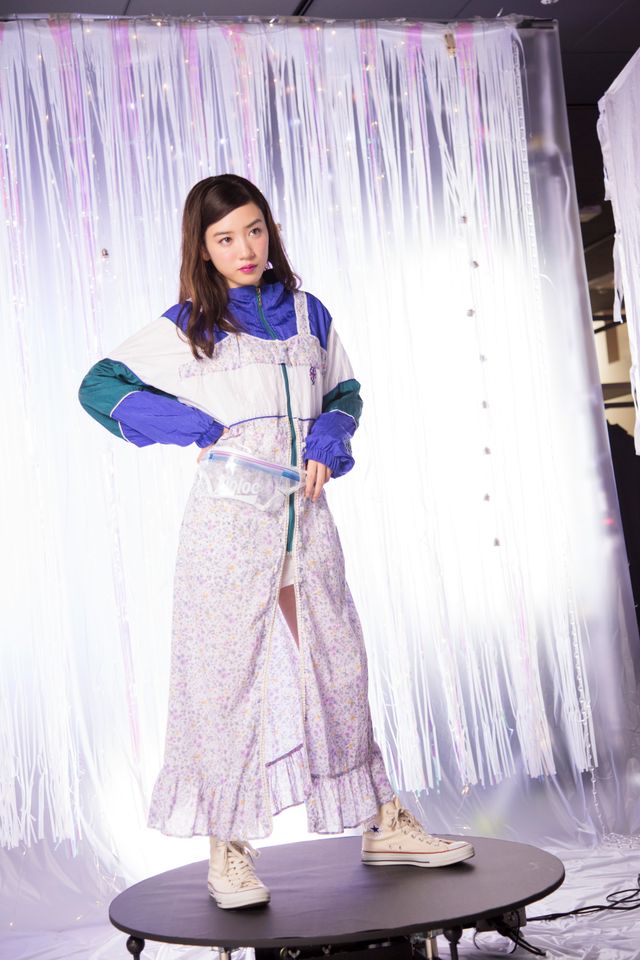 永野芽郁、ハイテンションガールに！WEBムービー「BEAMS テレビショッピング」（11枚目）