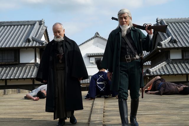 連続ドラマW「ゴールデンカムイ」第4話「殺人ホテルだよ全員集合！」（13枚）（9枚目）