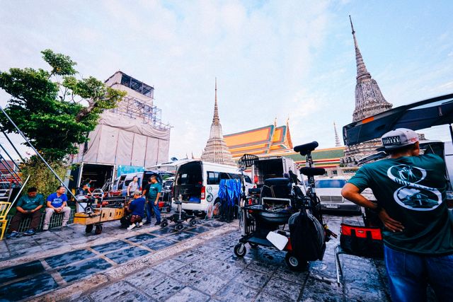 タイの撮影現場での様子を捉えた『(LOVE SONG)』メイキング写真（7枚目）