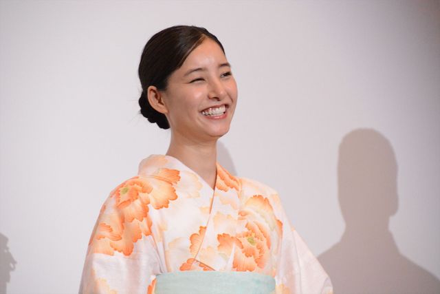 山下智久＆新木優子の美しい浴衣姿！短冊に願いを…『SEE HEAR LOVE』劇場公開初日舞台挨拶の様子（10枚目）