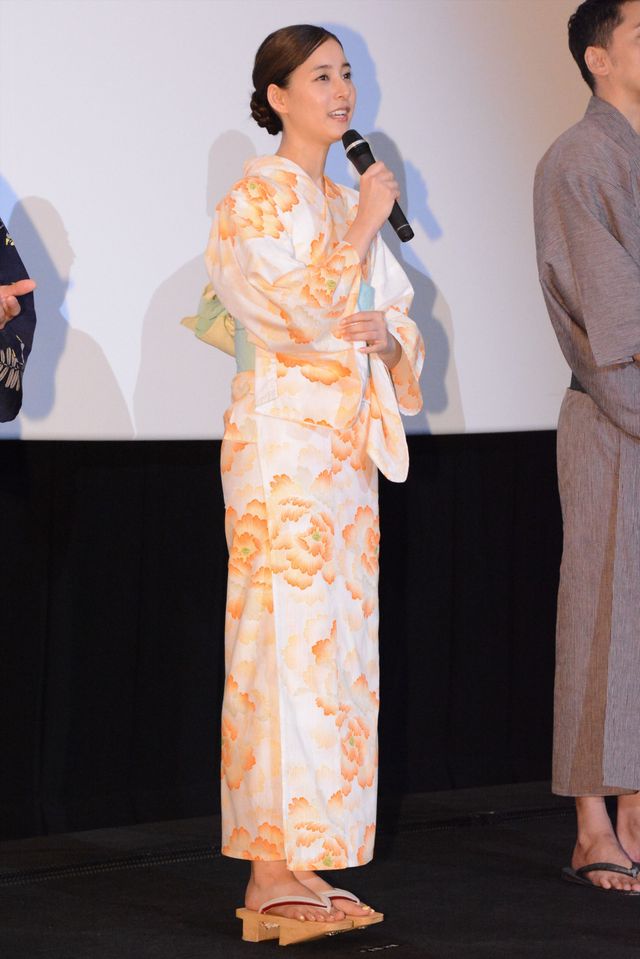 山下智久＆新木優子の美しい浴衣姿！短冊に願いを…『SEE HEAR LOVE』劇場公開初日舞台挨拶の様子（13枚目）