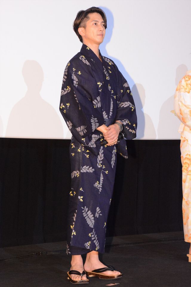 山下智久＆新木優子の美しい浴衣姿！短冊に願いを…『SEE HEAR LOVE』劇場公開初日舞台挨拶の様子（14枚目）